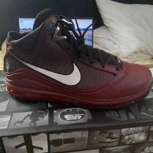 Meet your Posher, Tony